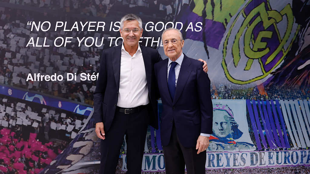 FC Bayern-Präsident Arm in Arm mit Real Madrid-Präsident Florentio Perez