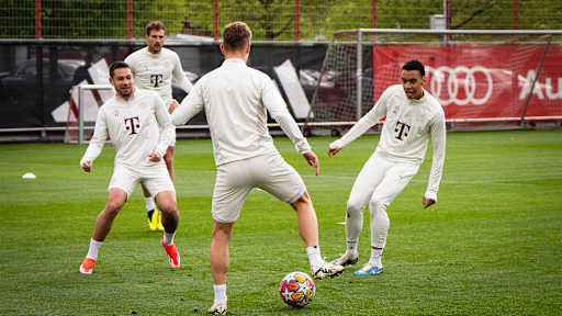 FC Bayern training ahead of the Champions League game against Arsenal