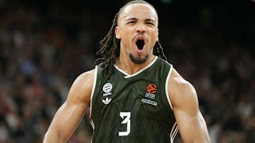 Carsen Edwards scored 30 points against Piraeus.