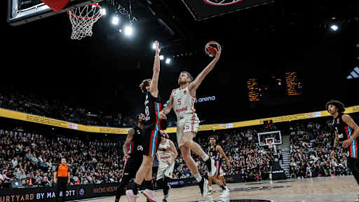 Der FC Bayern Basketball ist das erste Mal zu Gast in der adidas Arena in Paris