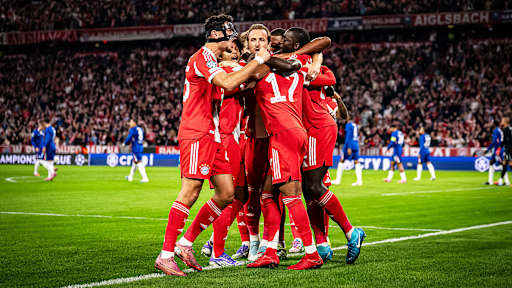 Los jugadores del FC Bayern celebran juntos tras marcar un gol contra el Tottenham en la pasada temporada.