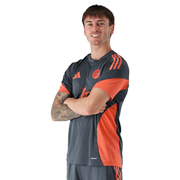 Der FC Bayern Global Academy Assistant Coach Lucas Scholl.
