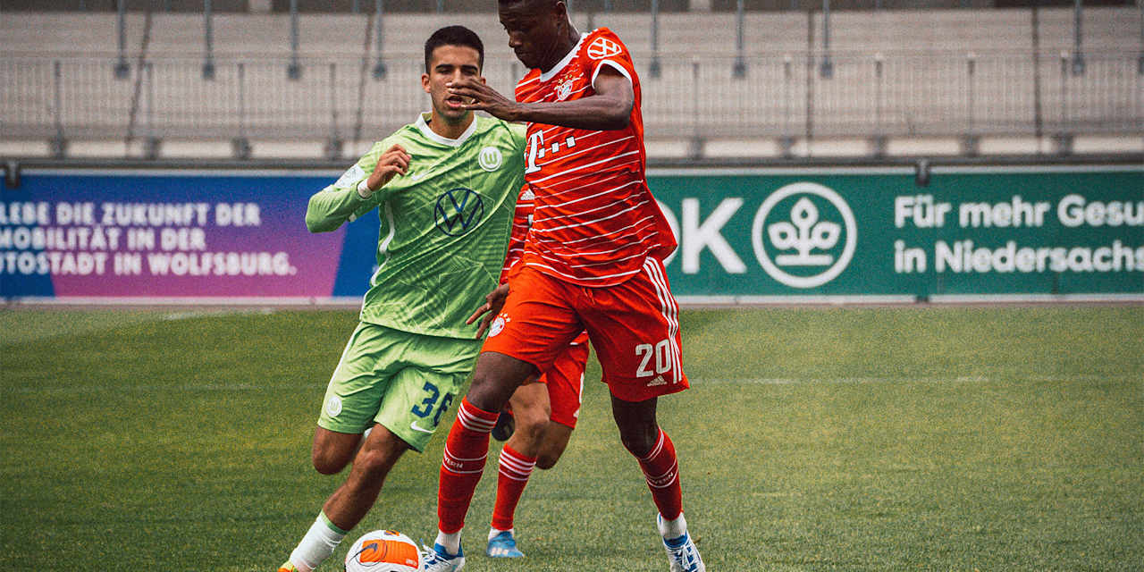 Treasure Odunze vom FC Bayern World Squad im Spiel in Wolfsburg