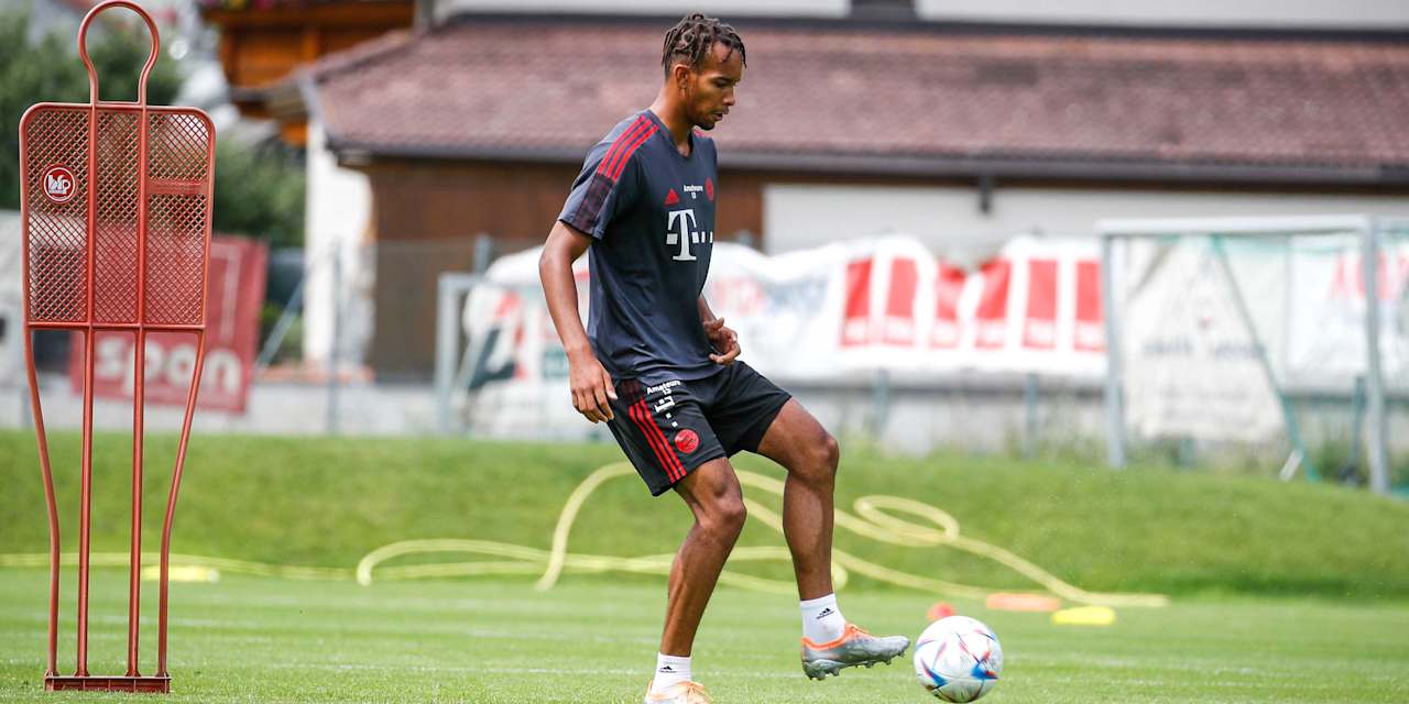 FC Bayern Amateure-Spieler Emilian Metu wird nach Klagenfurt verliehen.