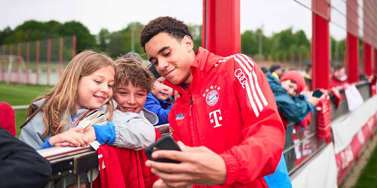 Jamal Musiala, Fans, FC Bayern