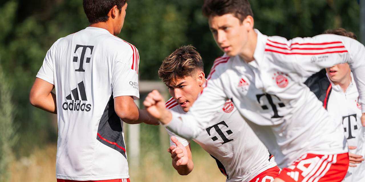 FC Bayern World Squad Training