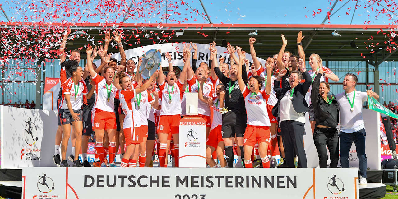 FC Bayern Frauen feiern die Deutsche Meisterschaft 2023