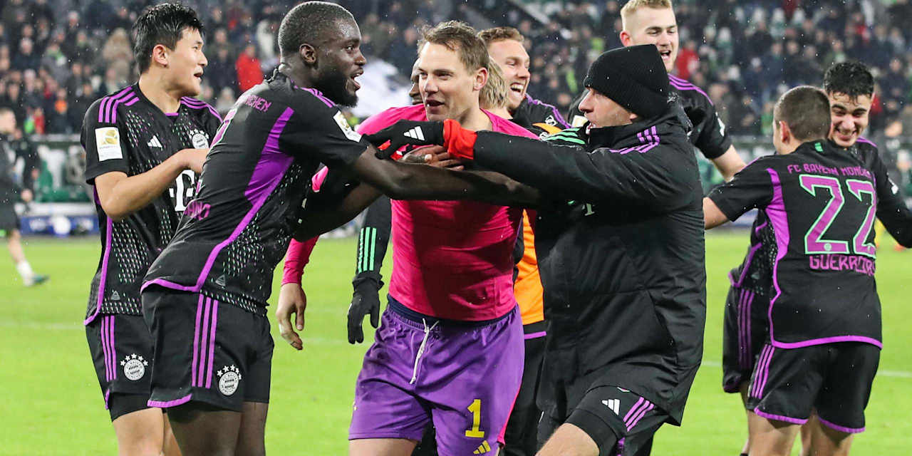 Jubel mit Thomas Müller vom FC Bayern