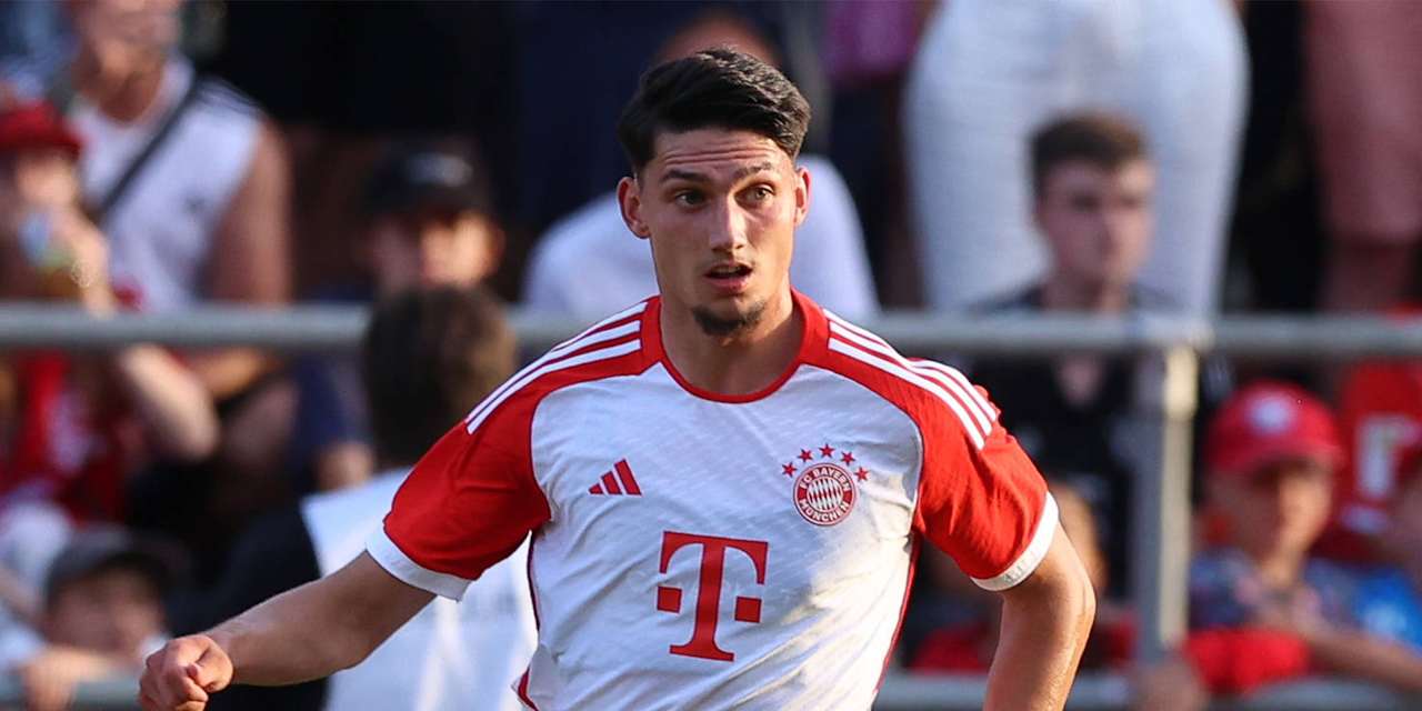 Yusuf Kabadayi in einem Testspiel des FC Bayern am Tegernsee