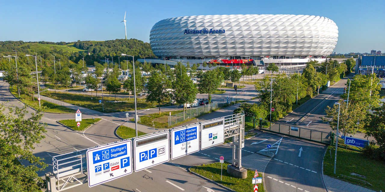 Zufahrt zur Allianz Arena München