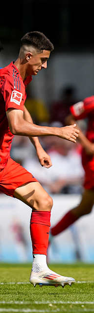 Spielszene aus dem Freundschaftsspiel 1. FC Düren vs. FC Bayern