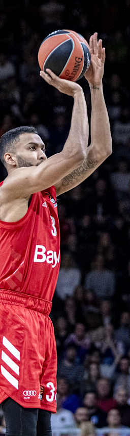 huestis_fcbb-efes_ceirich_20200221_0577-min