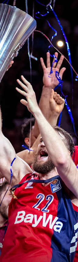 barthel-trophy_champions2019_fcbb_ceirich_1zu1