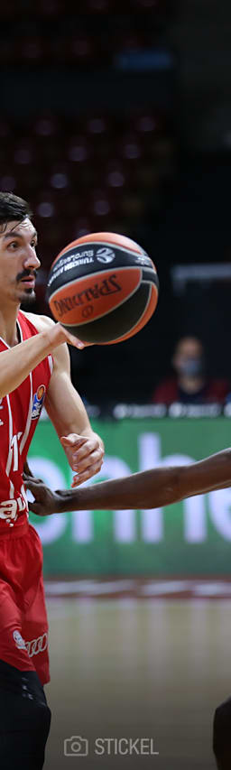 djedovic_fcbbvsgoettingen_200926_1x1_cstickel