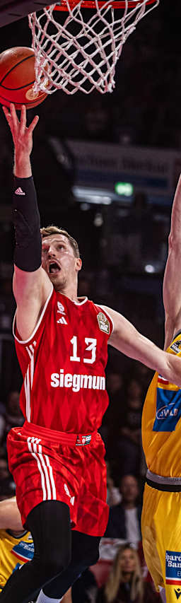 Bilder vom BBL-Heimspiel gegen die MHP RIESEN