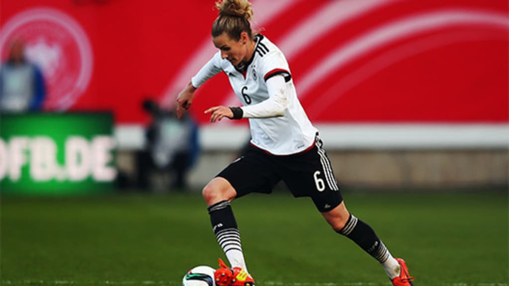 fcb-news-simone-laudehr