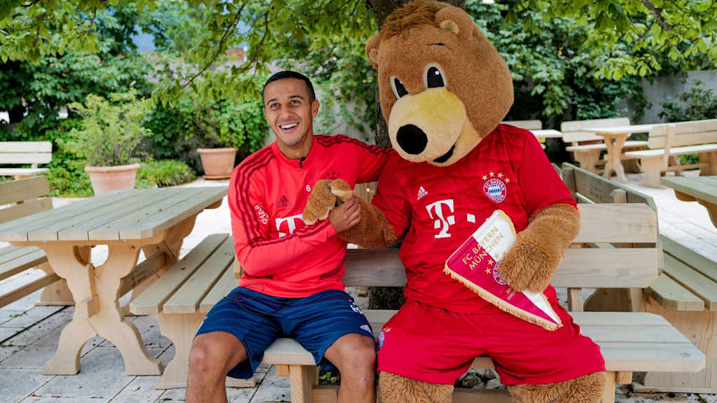 thiago1