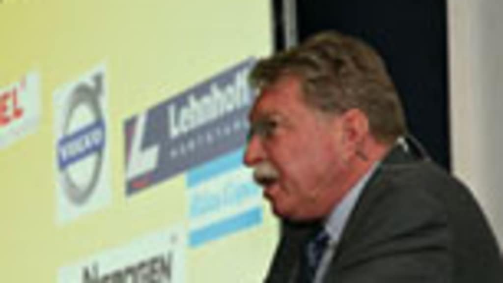 minister_bernhard_153