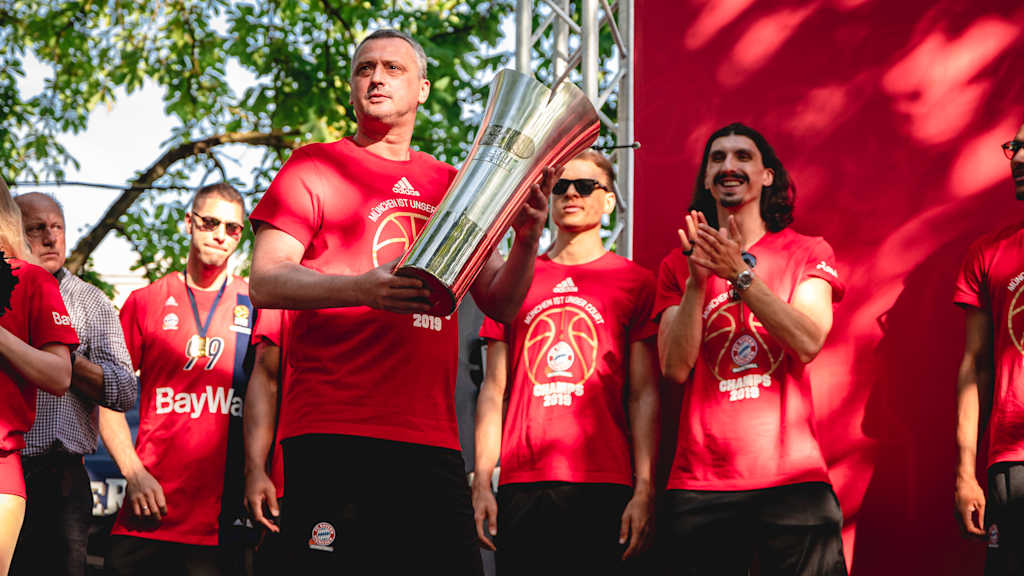 radonjic_fcbb-meisterfeier_ceirich_20190625_1107