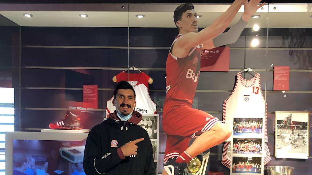 200928_fcbb-besuch-in-allianz-arena_djedovic