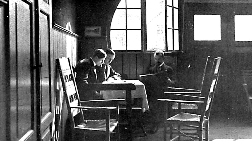 Angelo_Knorr_rechts_1912_KlubhausMSC