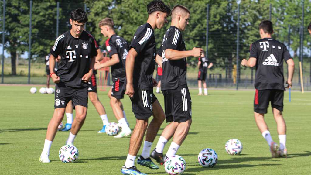 TrainingsstartU19Gruppe