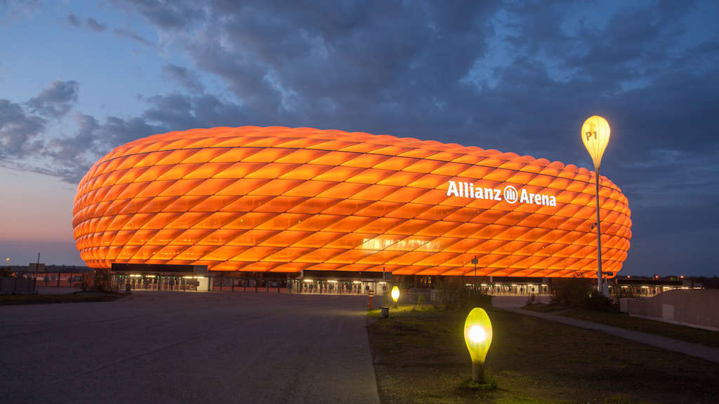 211125_Arena_Orange_2_DUC