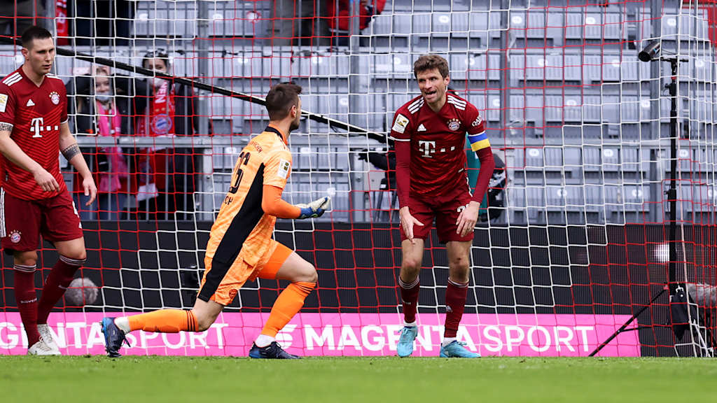 12_FCB-B04_220305_GET