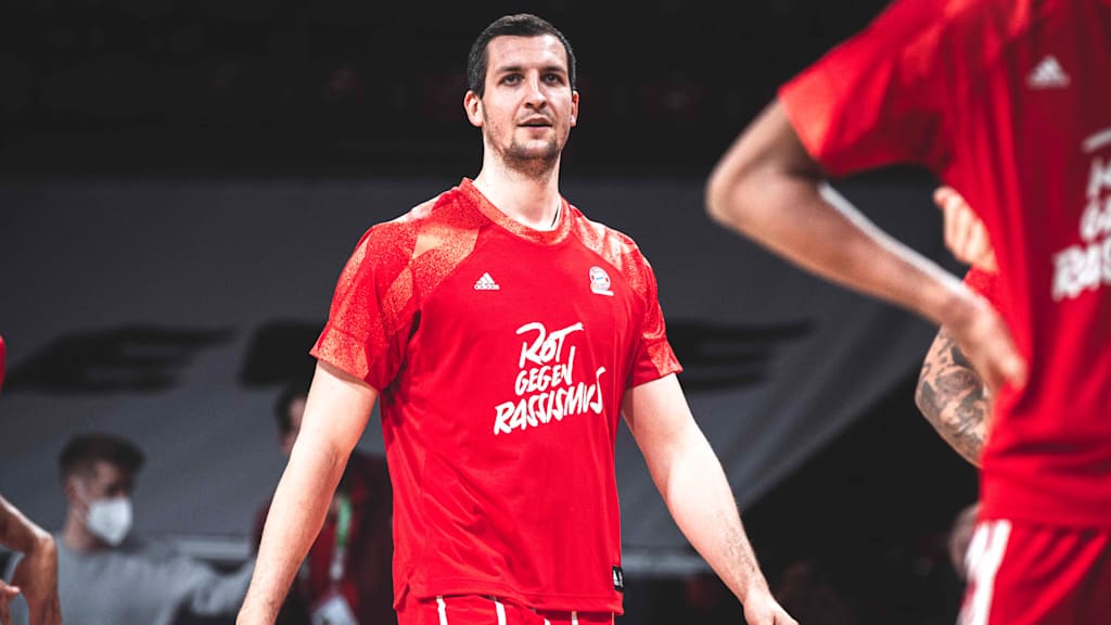 ZIPSER_Rot_Gegen_Rassimus