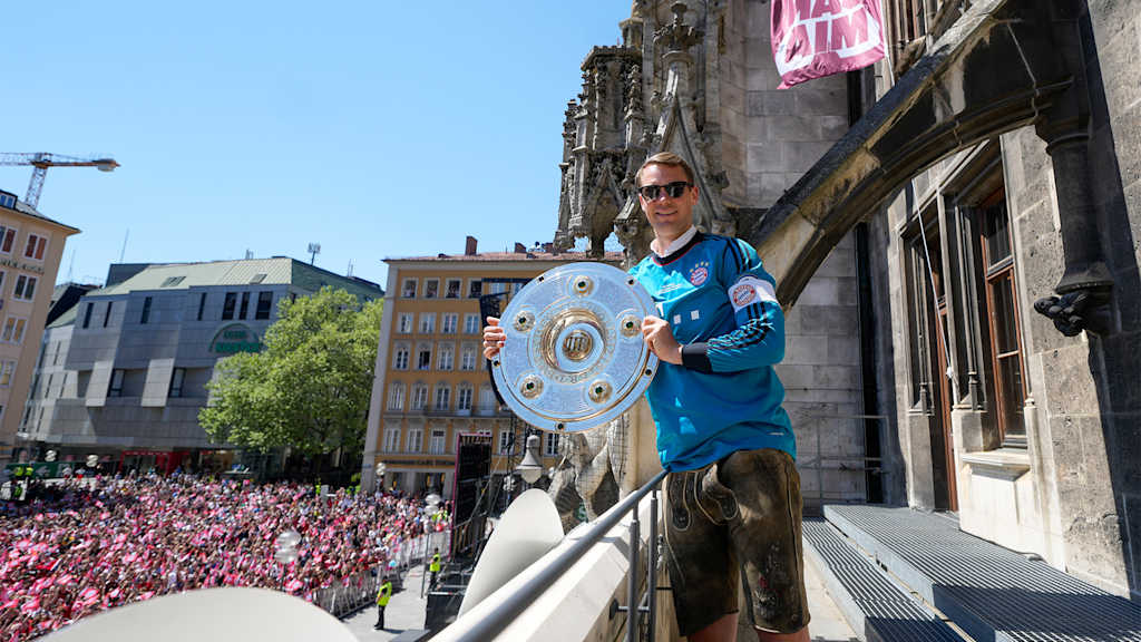 31_Meisterfeier-Marienplatz_220515_DON