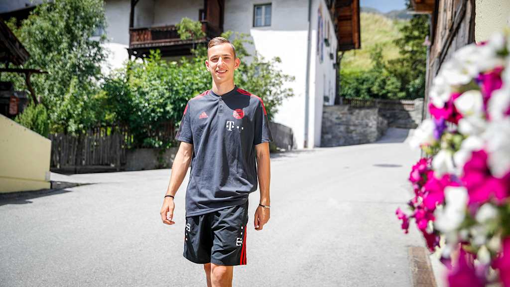 Titelbild_Interview_Zvonarek