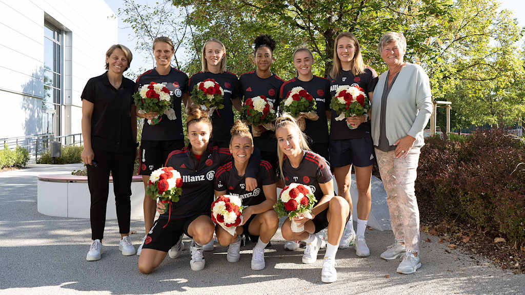 Empfang der EM-Spielerinnen am FC Bayern Campus