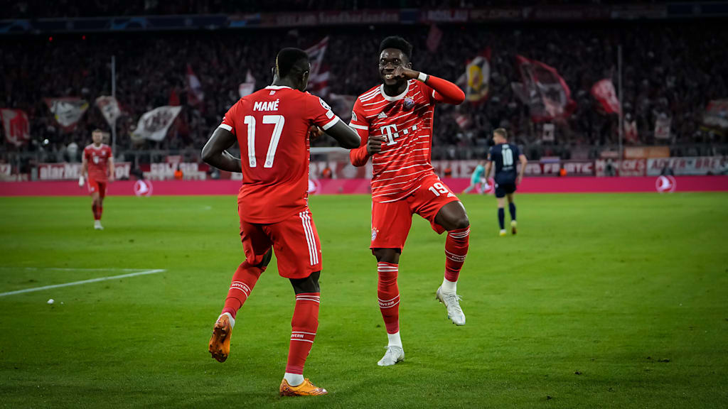 Alphonso Davies, Sadio Mané, FC Bayern, Jubel