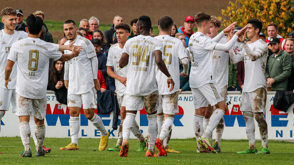 Die FC Bayern Amateure reisten am 17. Spieltag der Regionalliga Bayern zur SpVgg Hankofen-Hailing - die besten Szenen im Video.