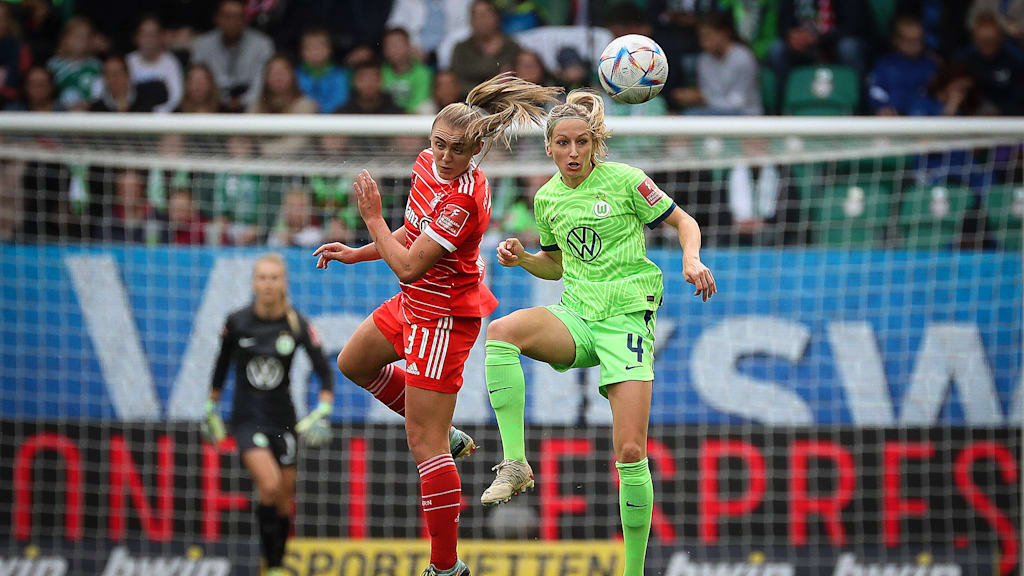 FC Bayern Frauen, Georgia Stanway, Kopfballduell