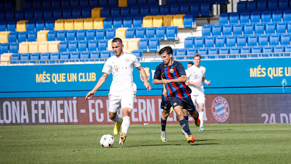 Die U19 des FC Bayern beim Youth League-Auswärtsspiel gegen den FC Barcelona.