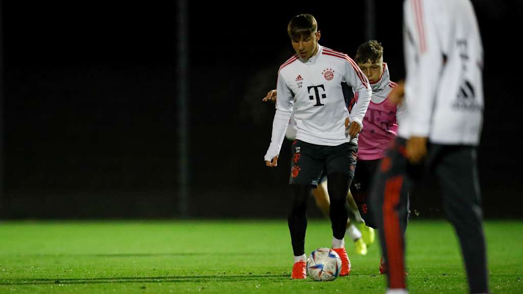 221110_U19Training4_FCB