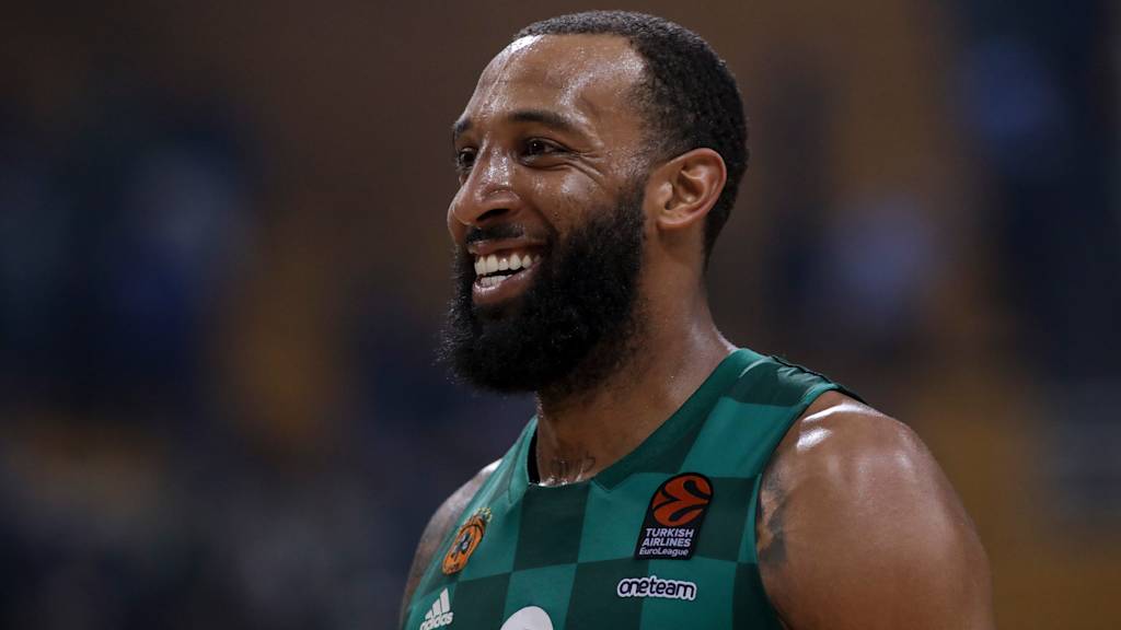 Derrick Williams played in Munich in the 2018/19 championship season