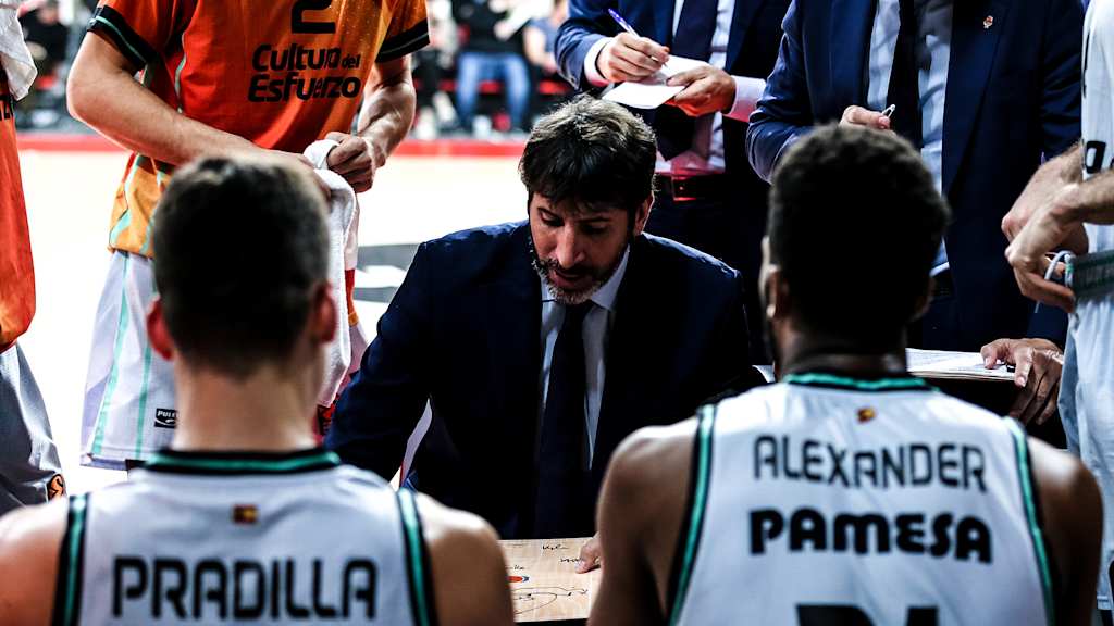 In the first matchup Valencia Basket under head coach Alex Mumbru lost to the FCBB in Munich 97-92