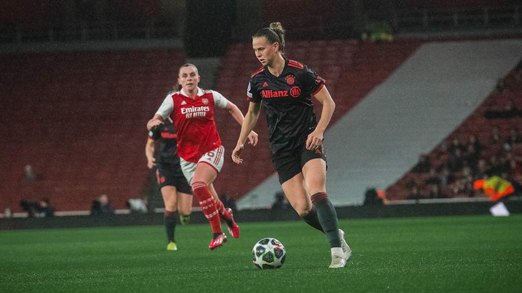 FC Bayern Frauen, Klara Bühl, Zweikampf