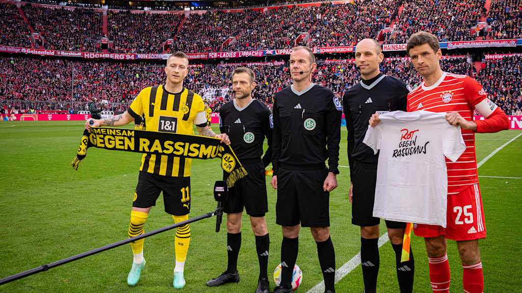 Roja contra el Racismo FC Bayern Borussia Dortmund