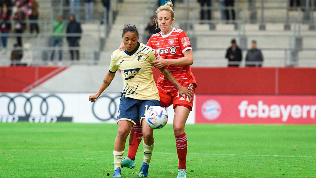 FC Bayern Frauen, Carolin Simon, Zweikampf
