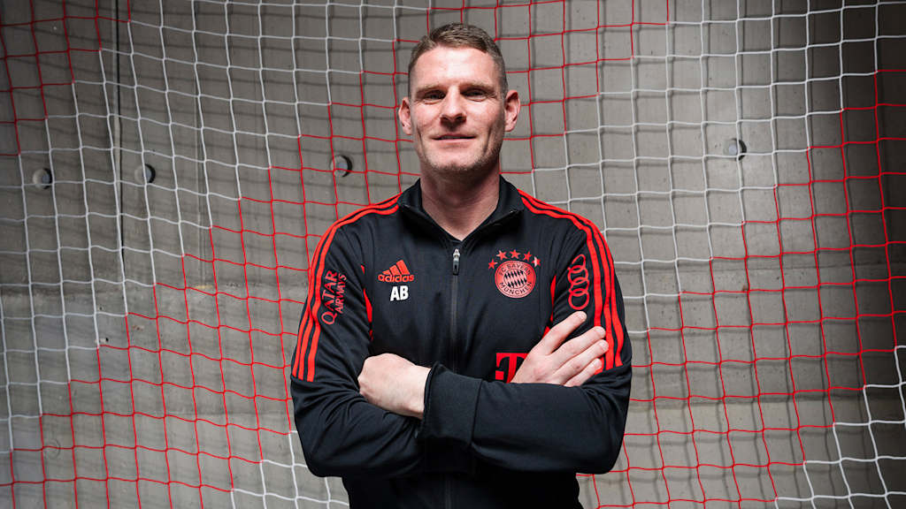 Anthony Barry entrenador asistente FC Bayern