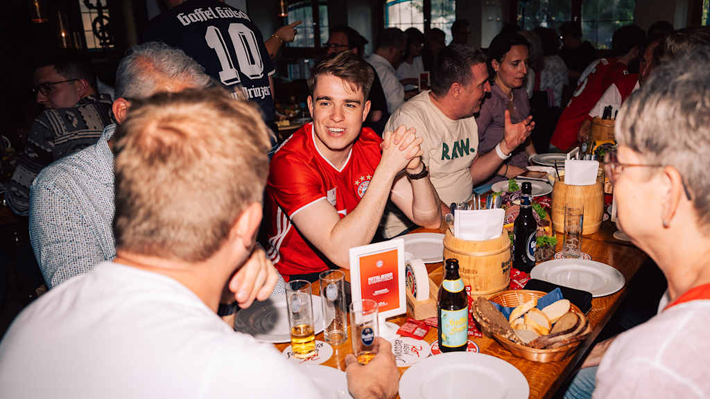 Reunion socios FC Bayern