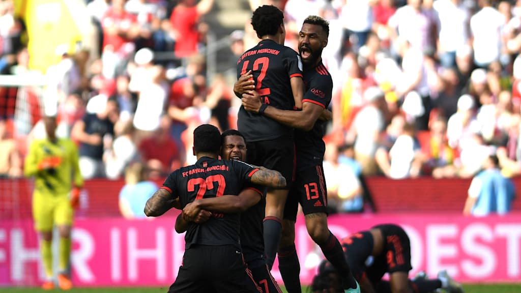 Celebration Musiala Choupo-Moting FC Bayern