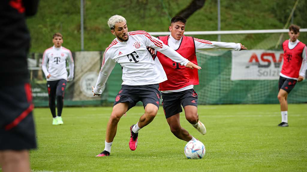 FC Bayern Amateure, Dion Berisha, Matteo Vinlöf, Zweikampf