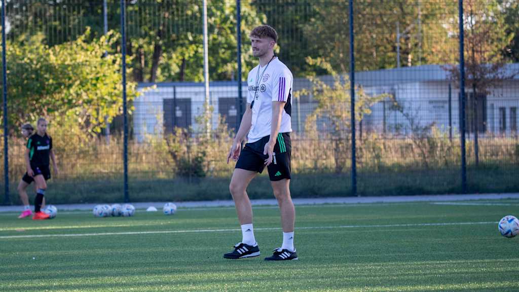 FC Bayern Frauen U17, Michael Schubert