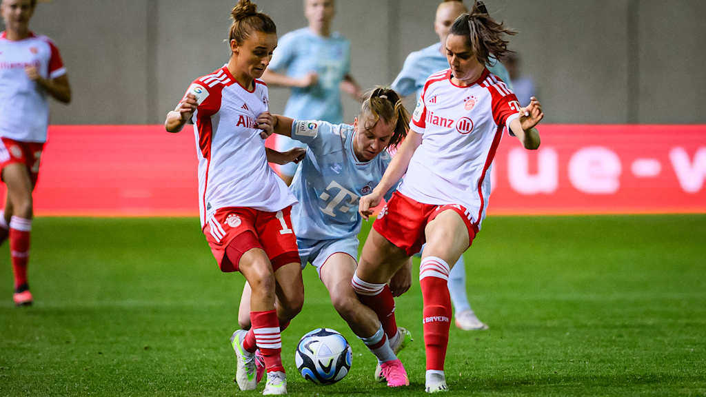 FC Bayern Frauen, Sarah Zadrazil, Lina Magull