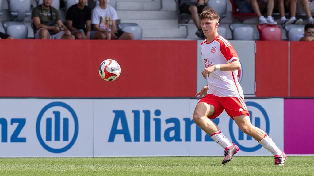 FC Bayern München, FC Bayern Campus, U17, Simon Zöls