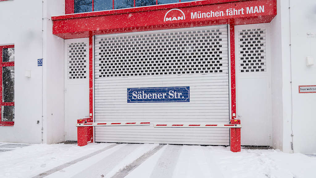 FC Bayern Säbener Straße snow